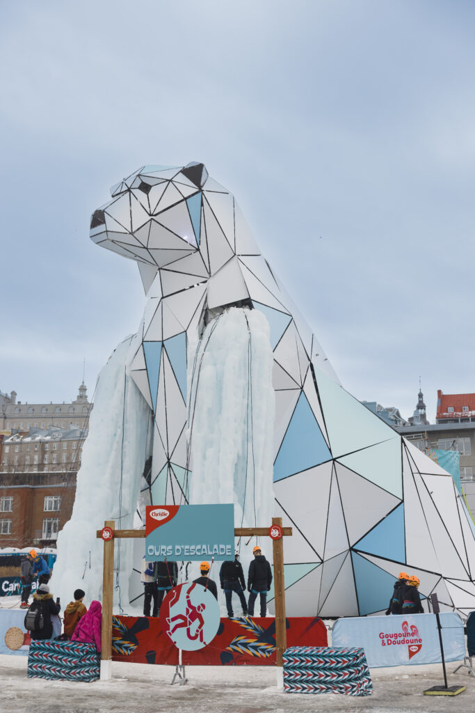 Ours polaire de Studio Overall